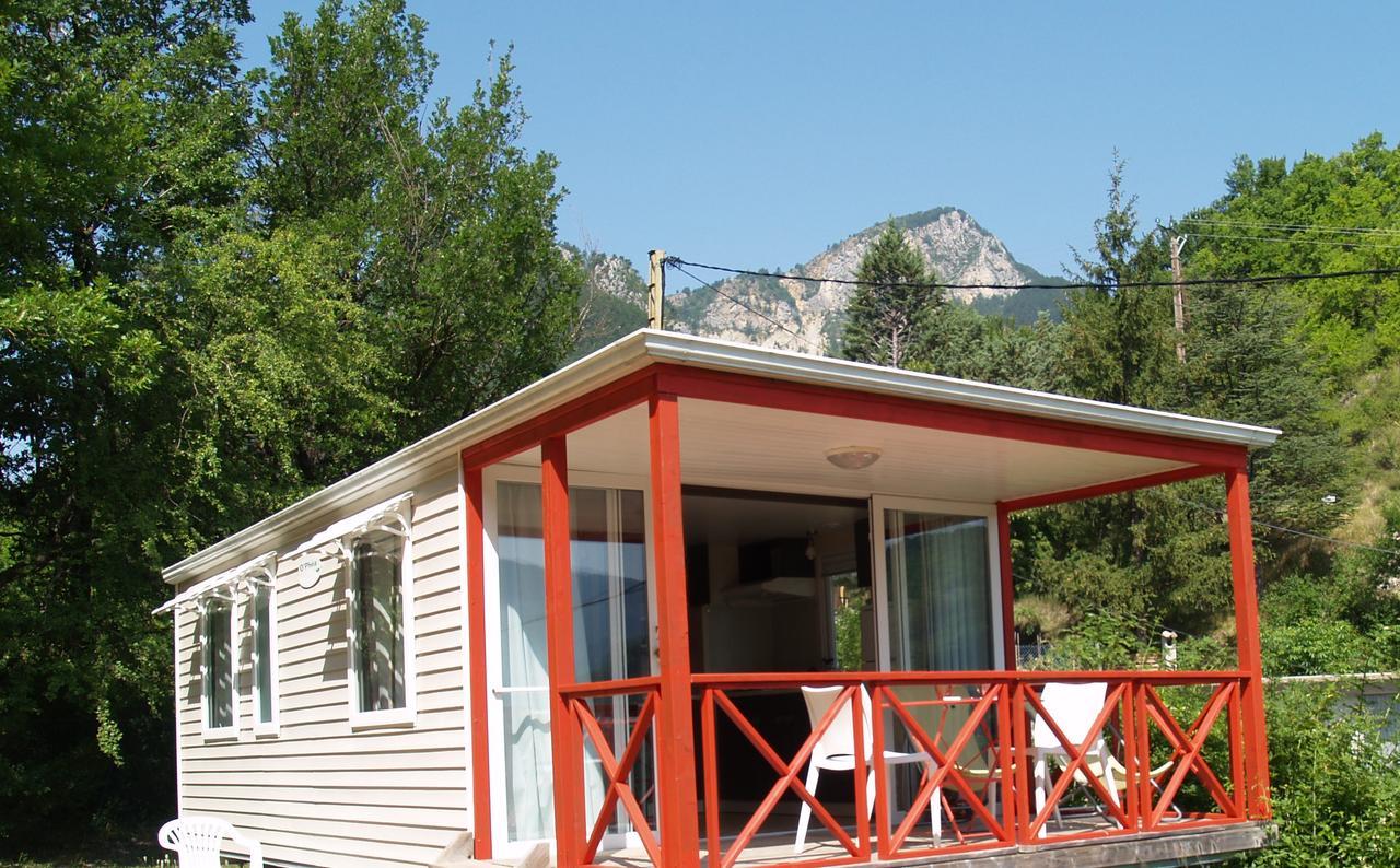 Residence de Plein Air Panoramique à la Porte des Gorges du Verdon Castellane Exterior foto