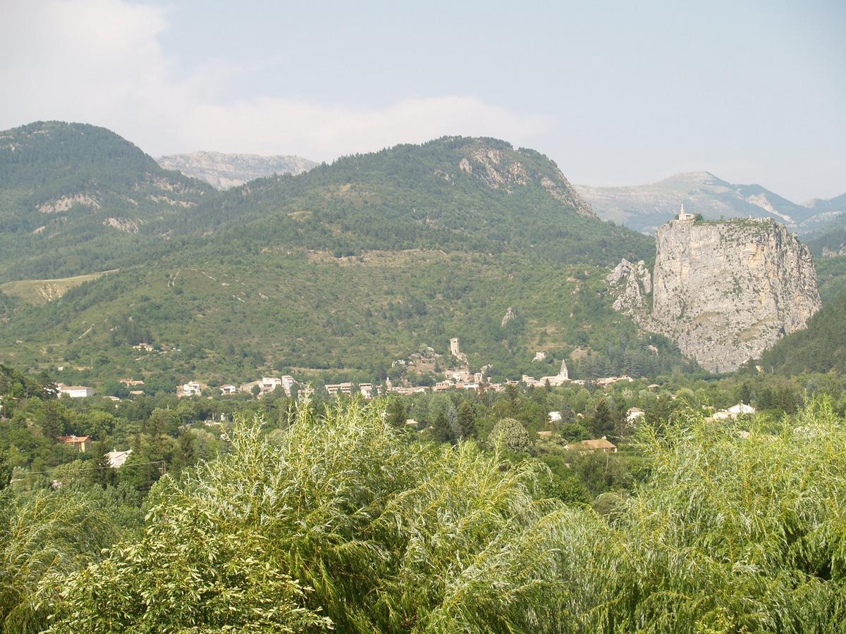 Residence de Plein Air Panoramique à la Porte des Gorges du Verdon Castellane Exterior foto